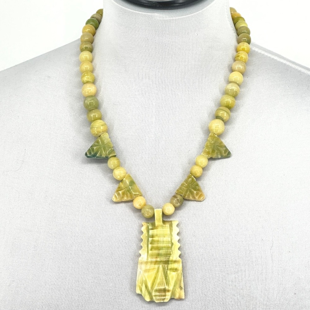 Vintage Carved Jade Beaded Necklace Yellow‎ Green Geometric Boho Jewelry